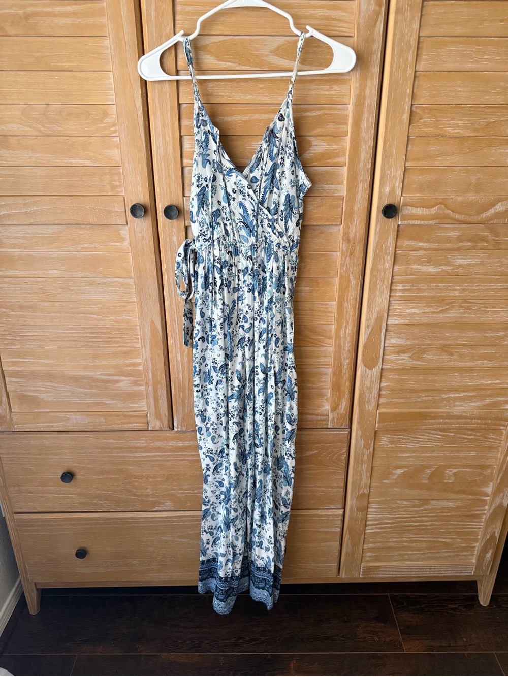 Japna Blue and White Floral Wide-Leg Jumpsuit - Picture 4 of 4